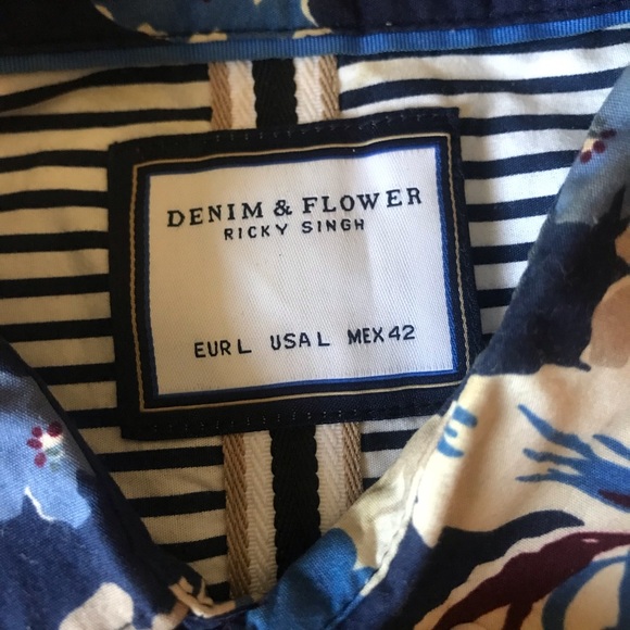 Mens Short-sleeve Button down - Picture 3 of 3